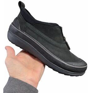Clarks Muckers Waterproof Zip Ankle Boots Kids Size 3 Black w Green Stitching